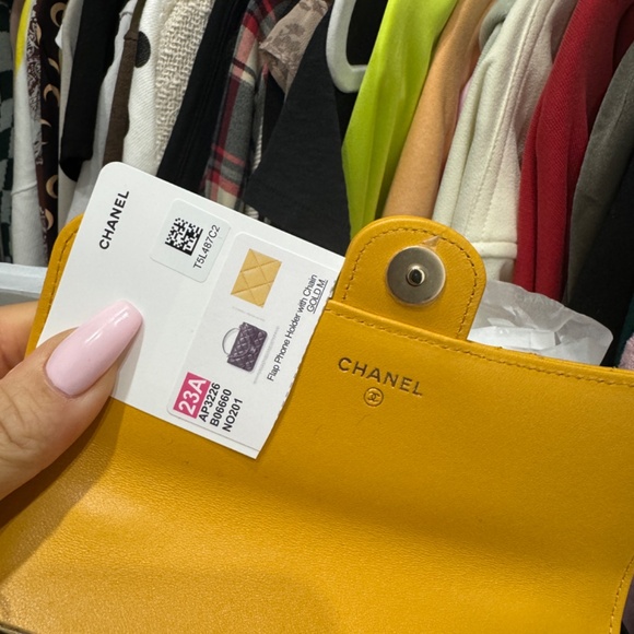 Chanel top handle phone holder with chain - Picture 7 of 8